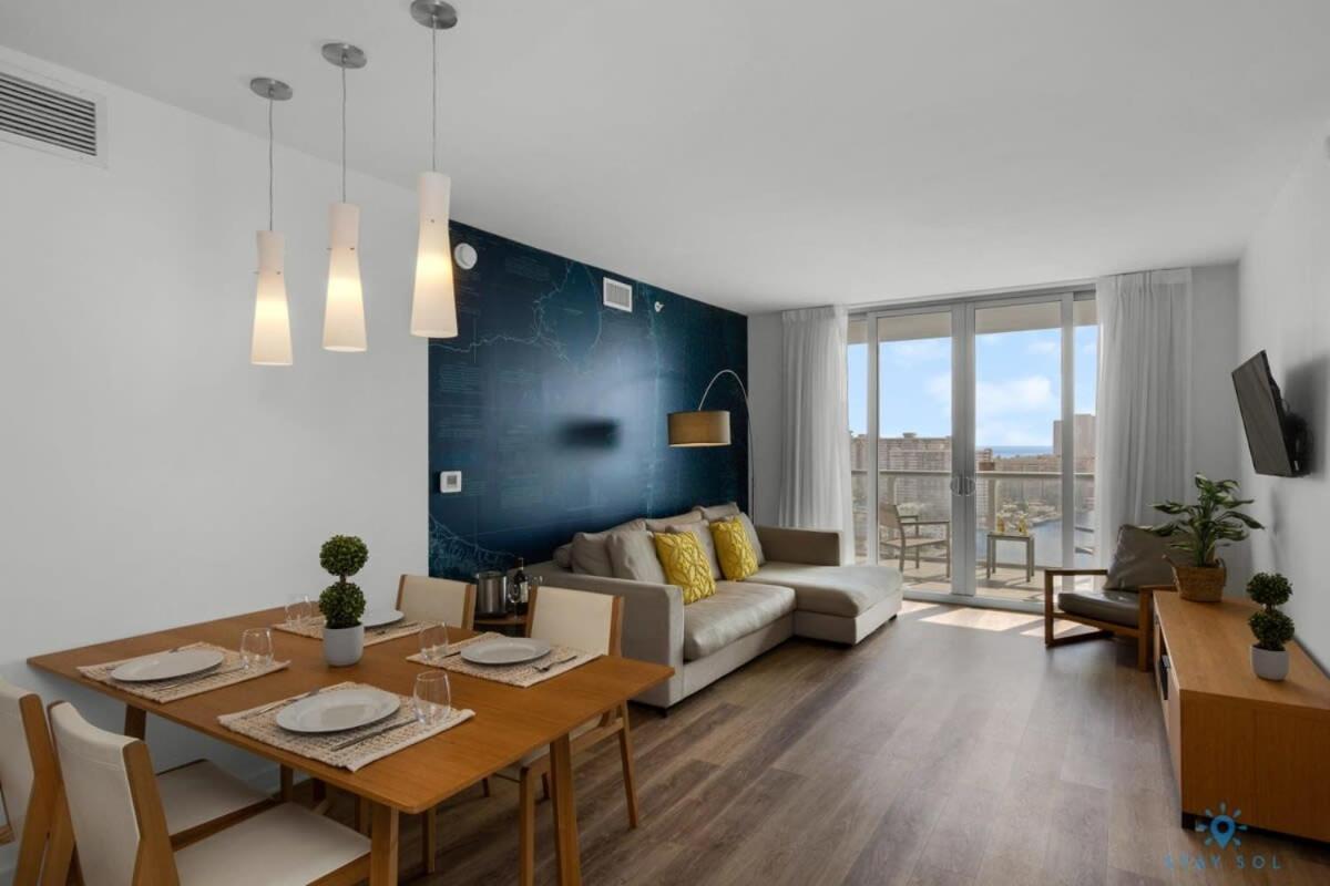 MODERN Resort BALCONY W VIEW Resort POOL Hallandale Beach Exterior foto